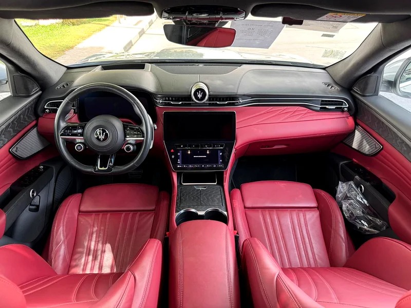 2023 Maserati Grecale Modena CLEAN TITLE FRESH Silver Red