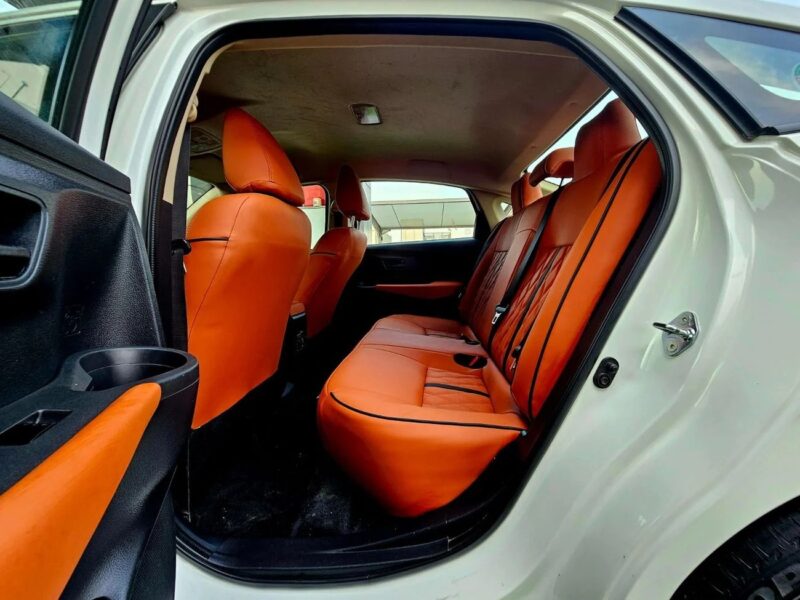 2023 Toyota Yaris SE 1.5 litre V4 Engine White Orange GCC Specs