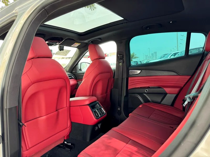 2023 Maserati Grecale Modena CLEAN TITLE FRESH Silver Red