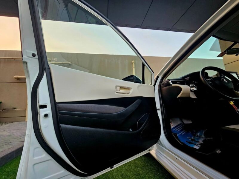 2022 Toyota Corolla XLI GCC 1.6-liter 4 Cylinder Engine White Beige GCC Specs