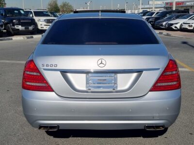 MERCEDES-BENZ S 600 2009 5.5-liter twin-turbo V12 Engine Silver Black