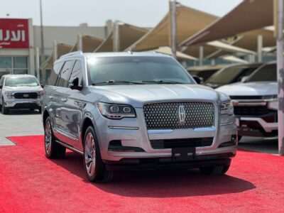 2022 Lincoln Navigator Presidential Edition GCC V6 Grey Beige
