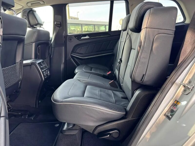 2014 Mercedes-Benz GL-Class GL 550 8 Cylinder CLEAN CAR Silver Black