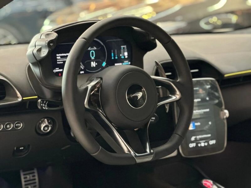 2023 McLaren Artura V6 3.0 Twin Electrically Actuated Turbochargers Silver White