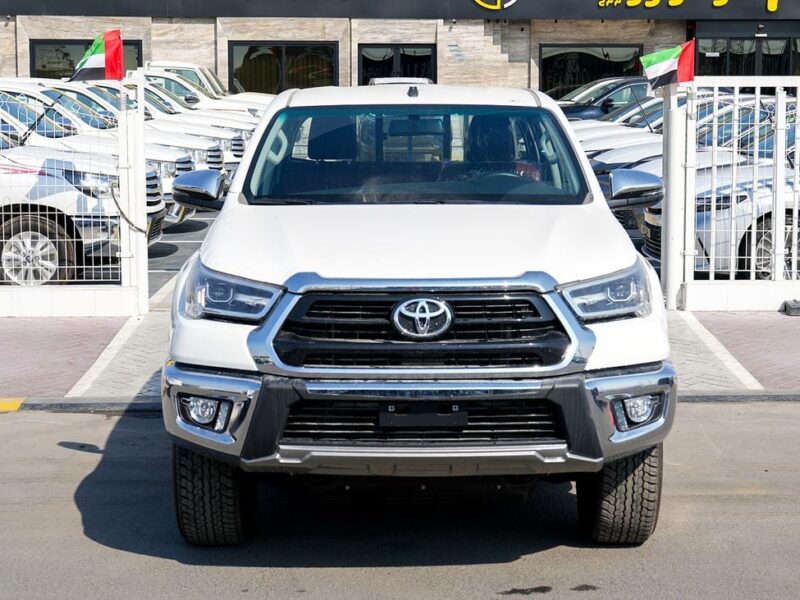 2025 Toyota Hilux GLX S 4 Cylinder Engine White Burgundy GCC