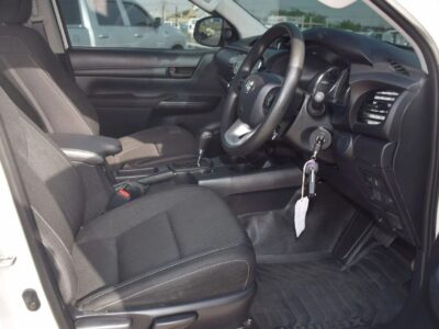 2022 Toyota Hilux S GLX Limited 2.8 litre 4 Cylinder AT RHD White Black