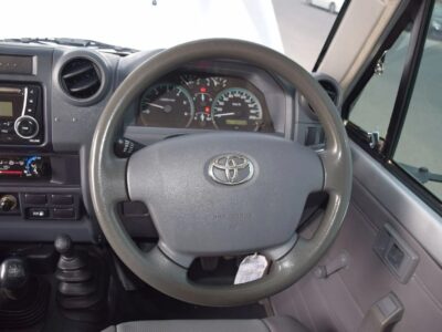 2016 Toyota Land Cruiser Pick Up PICKUP DLX 4.5L RHD Silver Grey