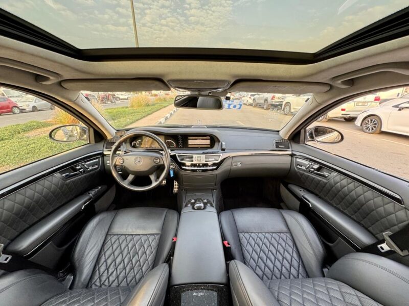 2008 Mercedes-Benz S 65 AMG 6.0 liters V12 Engine Black