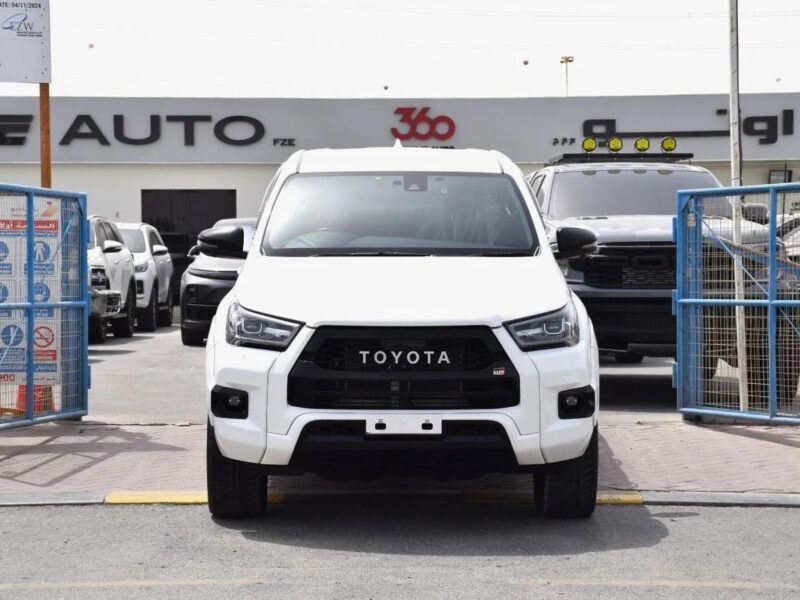2023 Toyota Hilux GR Sport 2.8L GR Sport 2.4L Diesel White Black