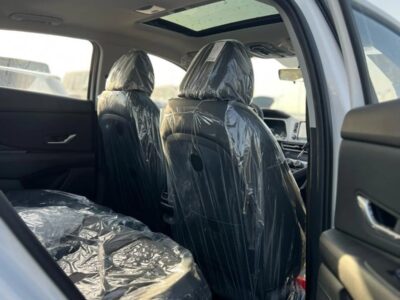 2025 Hyundai Elantra 2025 Hyundai Elantra 1.5L Full Options White Black