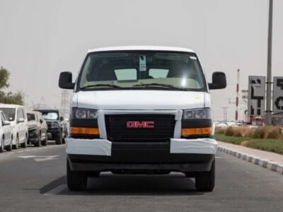 Heavy-Duty 2025 GMC Savana 2500 EXT Cargo 6.6L V8 GCC Spec White Grey