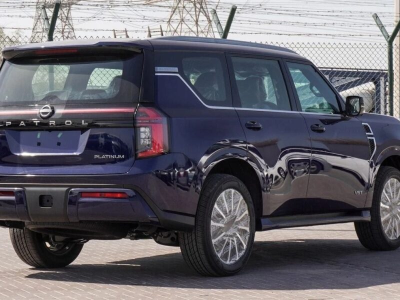 2026 Nissan Patrol PLATINUM V6 Engine Blue Red GCC Specs