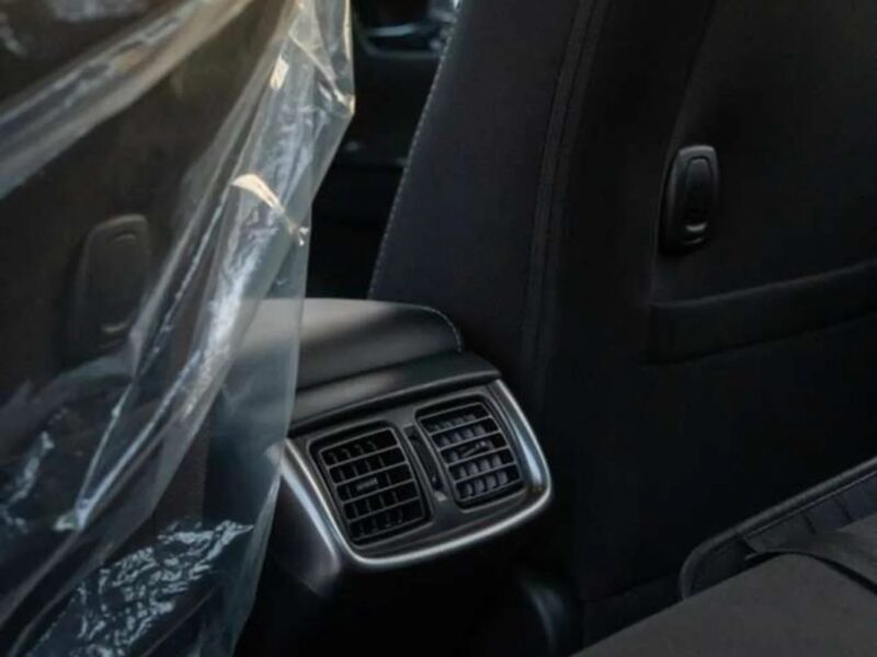 2025 Toyota Hilux SR5 2.4L DIESEL Jordan Specs White Burgundy