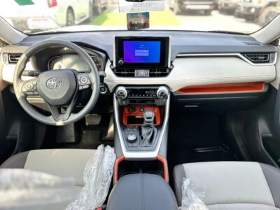 2025 Toyota RAV 4 2.5L 4 Cylinder Engine Black White Adventure GCC