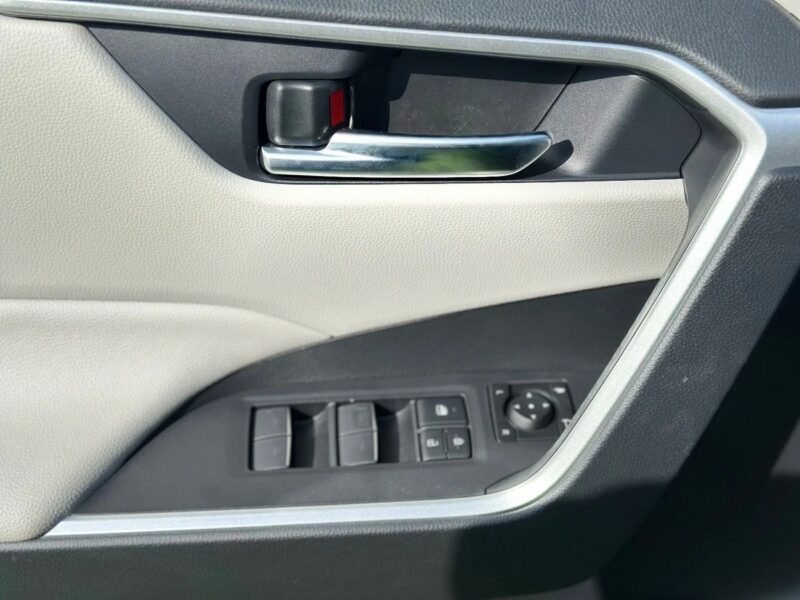 2025 Toyota RAV 4 2.5L 4 Cylinder Engine Black White Adventure GCC