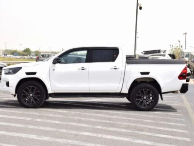 2023 Toyota Hilux GR Sport 2.8L GR Sport 2.4L Diesel White Black