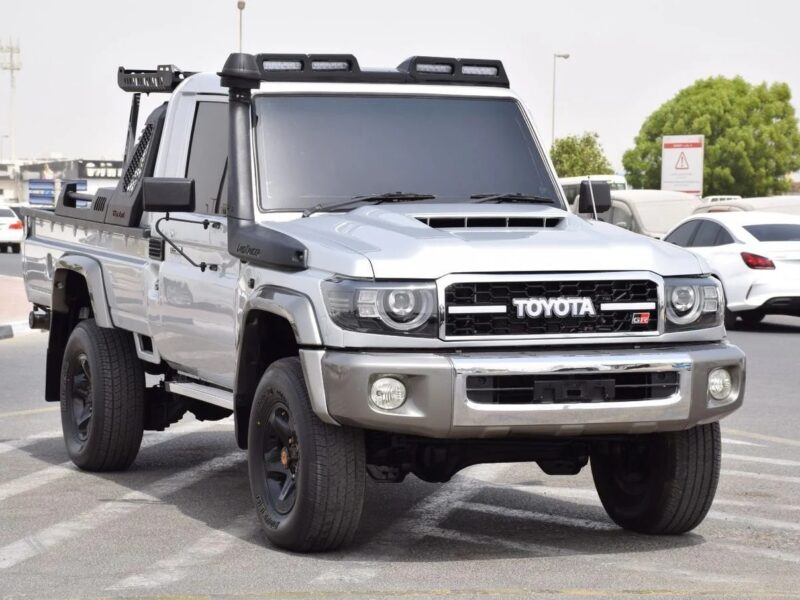 2016 Toyota Land Cruiser Pick Up PICKUP DLX 4.5L RHD Silver Grey