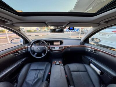 2008 Mercedes-Benz S 500 5.5 Litre 8 Cylinder Engine Silver Black