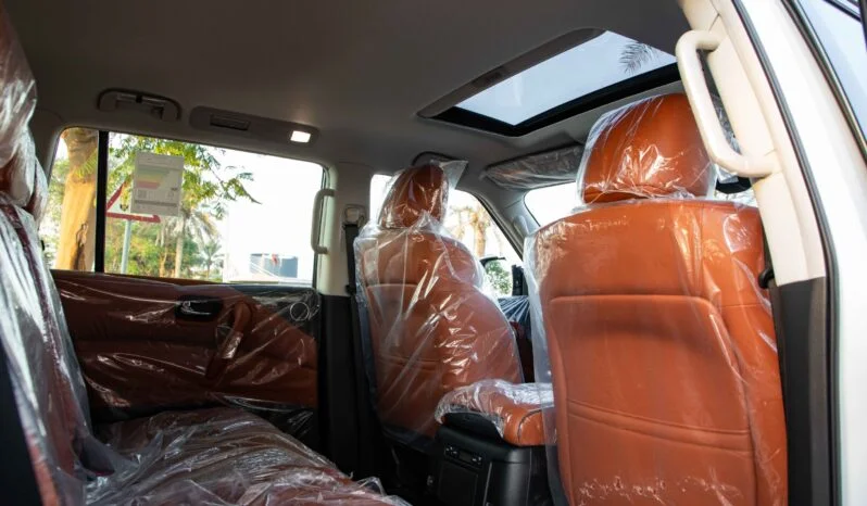 2024 Nissan Patrol TITANIUM SE 3.8 litre GCC Spec 0KM White Tan