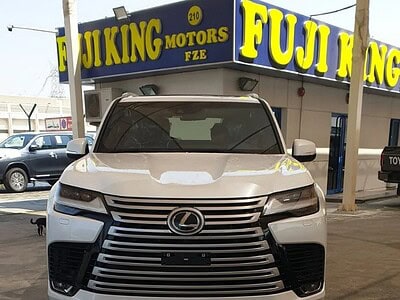 2024 Lexus LX 600 VIP EDITION 6 Cylinder Engine White Black