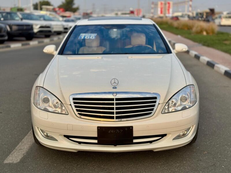 2007 Mercedes-Benz S 550 5.5-liter 8 Cylinder V8 Engine White Beige
