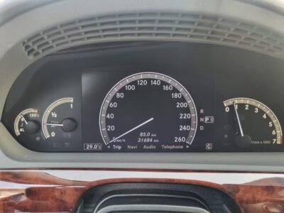 2008 Mercedes-Benz S 550 5.5 litre V8 Engine Silver Black