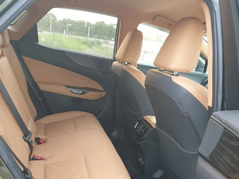 2023 Lexus NX 250 2.5 CC PETROL RHD Green Tan GCC Specs