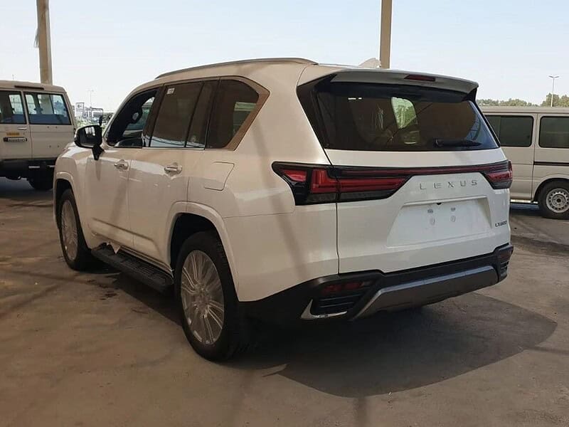 2024 Lexus LX 600 VIP EDITION 6 Cylinder Engine White Black