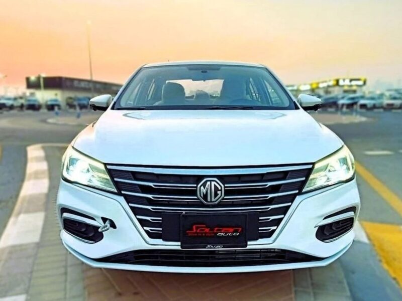 MG 5 MG 5 LUXURY 1.5L AT 2023 MODEL WHITE BEIGE COLOR