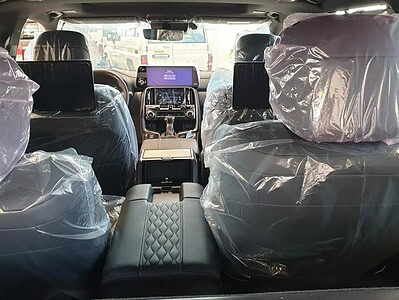 2024 Lexus LX 600 VIP EDITION 6 Cylinder Engine White Black