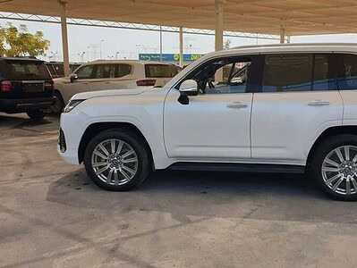 2024 Lexus LX 600 VIP EDITION 6 Cylinder Engine White Black