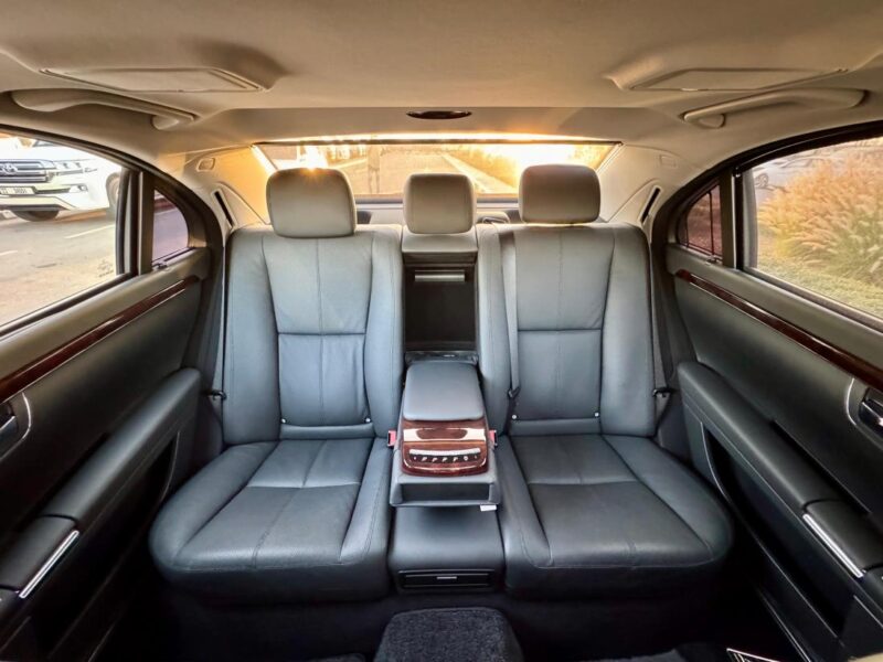 2007 Mercedes-Benz S 550 5.5-liter 8 Cylinder Engine Black