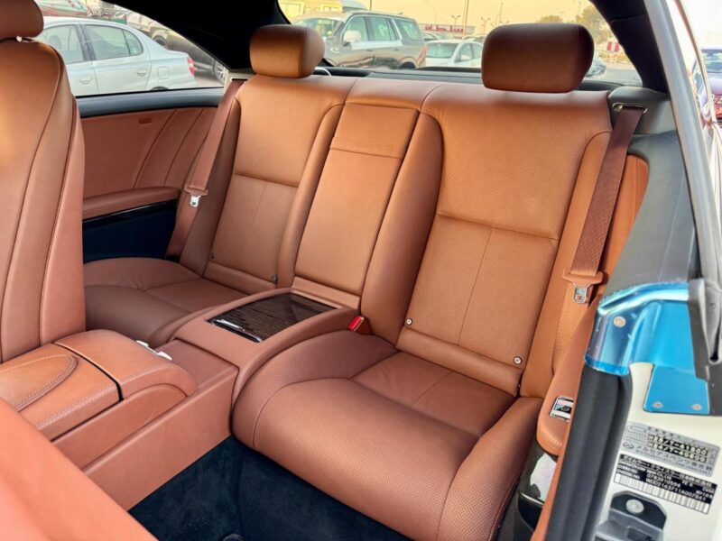 2007 Mercedes-Benz CL 550 5.5-liter V8 engine White Tan