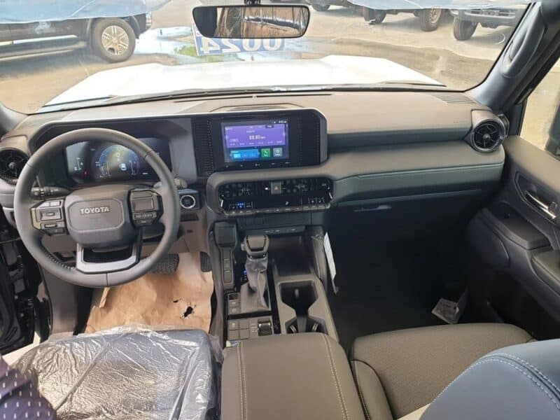 2024 Toyota Prado 2.7 litre 4 Cylinder Engine PETROL BLACK