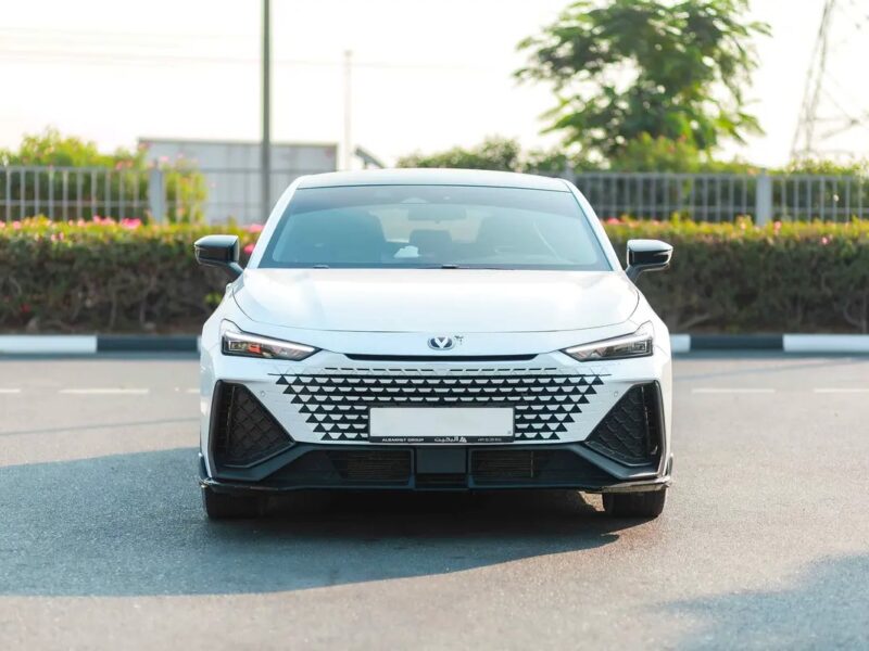 2025 Changan Uni-V Sport 2.0L Full Option White Black