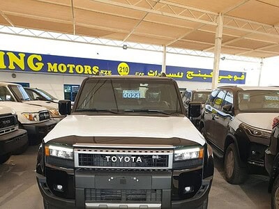 2024 Toyota Prado 2.7 litre 4 Cylinder Engine PETROL BLACK