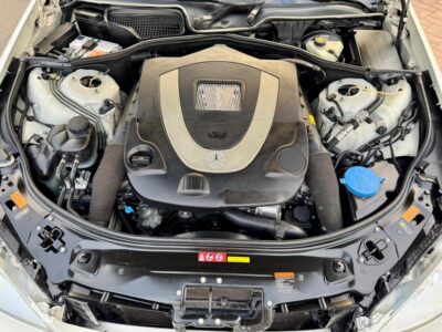 2007 Mercedes-Benz S 550 5.5-liter 8 Cylinder V8 Engine White Beige