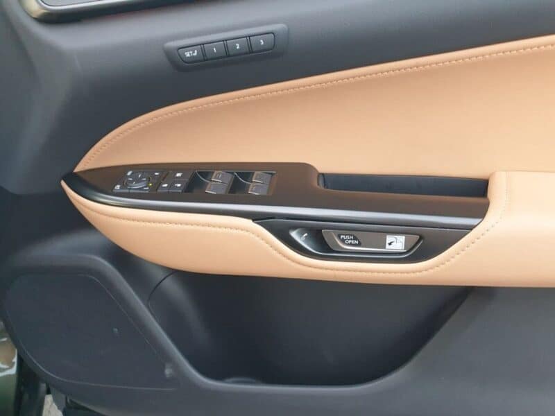 2023 Lexus NX 250 2.5 CC PETROL RHD Green Tan GCC Specs