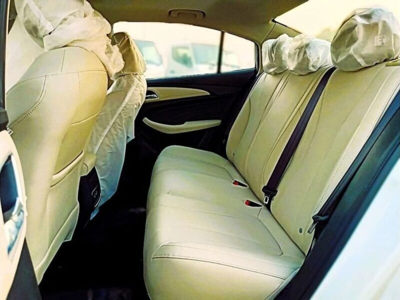 MG 5 MG 5 LUXURY 1.5L AT 2023 MODEL WHITE BEIGE COLOR