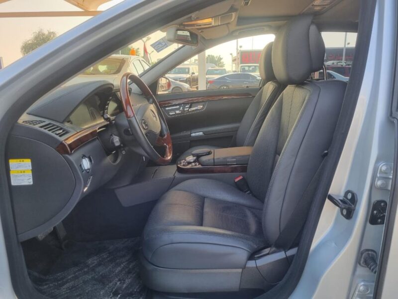 2008 Mercedes-Benz S 550 5.5 litre V8 Engine Silver Black