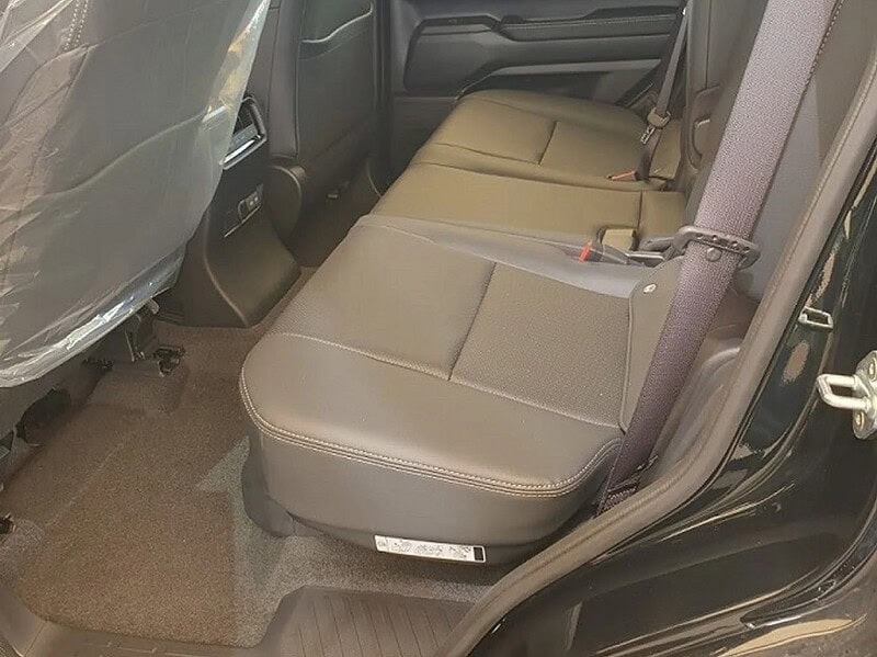 2024 Toyota Prado 2.7 litre 4 Cylinder Engine PETROL BLACK