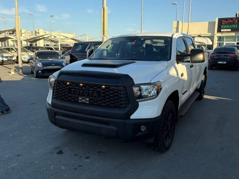 2020 RAM 1500 TRX 6.2 litre 8 Cylinders Engine Petrol White Black