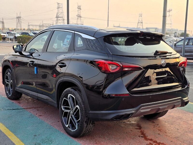 MG One MG One 1.5 LUX SUV FWD 5Doors Black Color 2024