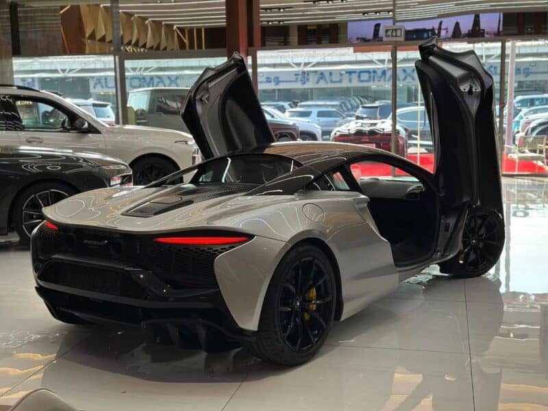 2023 McLaren Artura V6 3.0 Twin Electrically Actuated Turbochargers Silver White