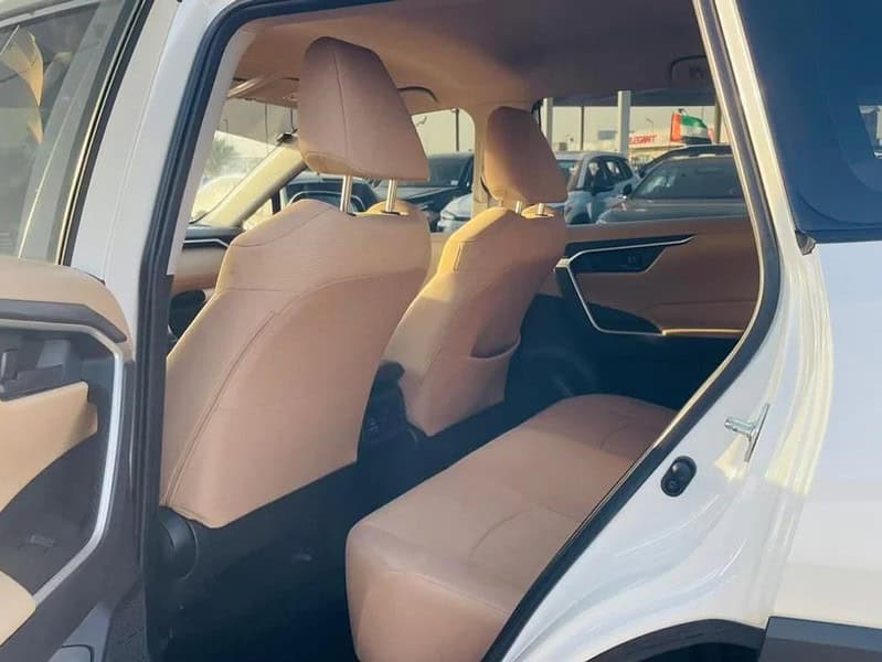 2023 Toyota RAV 4 2.5L 2WD EX Petrol White Beige GCC Specs