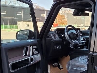 2025 Mercedes-Benz G 63 AMG 8 cylinder 4.0 Biturbo Black Brown