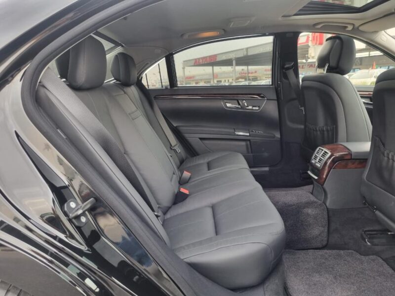 2007 BLACK Mercedes-Benz S 550 5.5 Liters 8 Cylinders V8 Engine