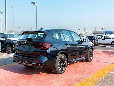 2025 BMW iX3 MSport Electric 80 - 90 kWh 450 - 550 KM Black Red