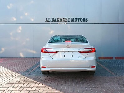 2024 Toyota Camry GLX Hybrid Sedan White Tan