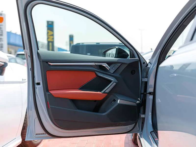 2025 Audi A3 35 TFSI S-Tronic 1.5 Turbocharged, 4-Cylinder Grey Tan